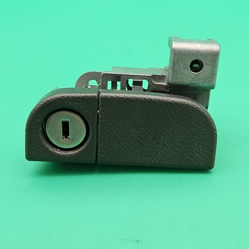 2005-2010 Honda Odyssey Glovebox Latch‎ Lock Handle Glove Box OEM Dark Gray